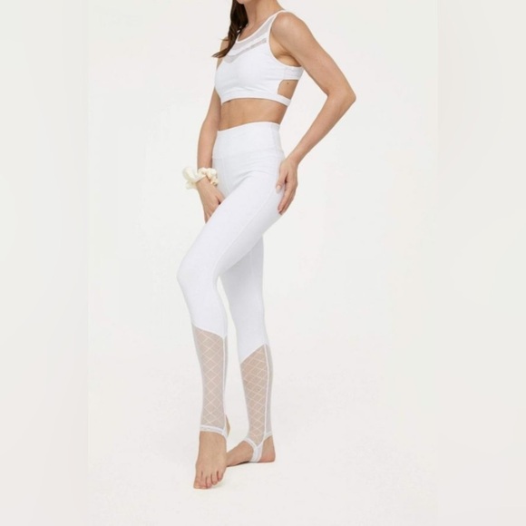 J.ING Canyon White Mesh Sport Top and Yoga Leggings Set - Picture 9 of 13